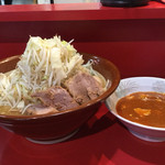 蒙麺 火の豚 - 4度目訪問時
      フュージョンすり鉢875g
      ヤサイマシマシ