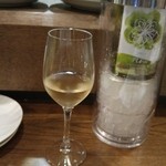 オストレア oysterbar&restaurant - 白ワインのフローラ・ソーヴィニヨン ブラン