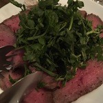 とも三角のローストビーフ