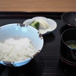 下鴨茶寮 東のはなれ - まずは白飯で食事