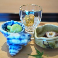 下鴨茶寮 東のはなれ - 空豆のお浸し　蛸の柔らか煮　ずいきの雲丹海苔餡掛け
                
                