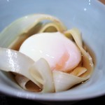 神保町 傳 - ホワイトアスパラのパスタ風
      