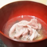 神保町 傳 - 牛肉の煮物椀
      