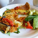 FRANZE & EVANS LONDON - ２種のサラダとホットディッシュ