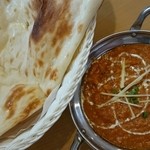 ディープ キッチン - キーマカレー・ナン。