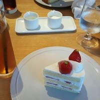 TOOTH TOOTH GARDEN RESTAURANT - 