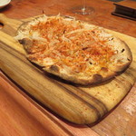 Ata - 桜海老のタルト・フランベ1