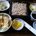 San Haru - ミニ丼セット（野菜天丼+せいろ１枚+サラダ+豆腐)９５０円