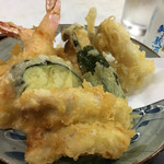 大むら - 天ぷら盛り合わせ 1150円（エビ2・アナゴ・キス・イカ・舞茸2・かぼちゃ・なす・ピーマン）