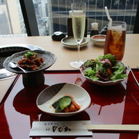 尾崎牛焼肉 銀座 ひむか - サラダとキムチなど小鉢
