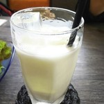 スープカレー シュガー - ランチセットのラッシー