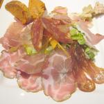 トラットリア ダイ パエサーニ - 自家製アブルッツォサラミの盛り合わせ　￥1600