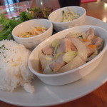 Botanical Garden SARU CAFE - 