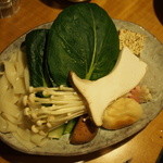 飛騨牛一頭家 馬喰一代 名古屋 - すき焼きの野菜盛り