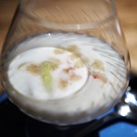 レストラン ママ - ホワイトアスパラガスの冷製スープ