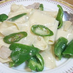 哈爾濱 - 凍り豆腐？の炒め物