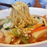 川菜館 - とろんと解ける麺に絡まる餡、そしてぷりぷりの海老