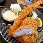 百家 - エビフライ＆ヒレとんかつアップ