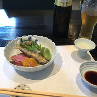 和食 了寛 - 前菜はおかひじきの和え物、空豆、鴨ロース、稚鮎、粟麩。