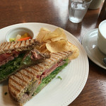 リアン サンドウィッチ カフェ リアン横浜店 - ローストビーフサンド