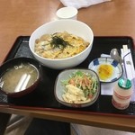 多国籍料理　沙羅 - ザンギ丼 700円