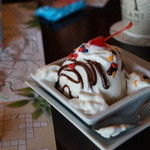 ‘Ama ‘Ama - キッズメニューのデザート。
            私が、頂いちゃいました。