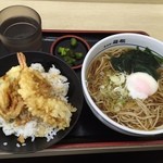 名代 箱根そば - ミニ海老＆かき揚げ丼セット550円+温玉80円(税込)