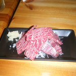 ジンギスカン・焼肉 なべ家 - 馬刺し　880円