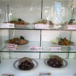 キッチン南海 井荻店 - お店の表にある一部のメニュー