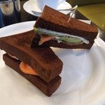 スモークサーモン＆アボカド＆クリームチーズサンド