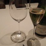 カンテサンス - ＣＨＡＲＴＯＧＮＥ－ＴＡＩＬＬＥＴ