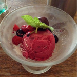 オリエンタル カフェ - ラズベリーのジェラート