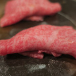 焼肉うしごろ - リブ芯と生ウニ　ズームアップ