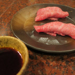 焼肉うしごろ - リブ芯と生ウニ