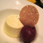 モントルグイユ - ババロア＆カシスソルベ：2010年９月