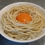 らぁめん家 有坂 - 【H28.5.28】肉そば(肉２枚)７８０円＋白飯１００円＋生卵（黄身のみ）＝モンブラン。