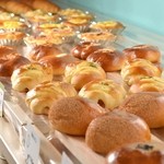 BAKERY & CAFE SUN - 