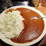 鶏屋 いちごいちえ 上本町店 - カレーライスの大きさがわかるようにスプーン突っ込んでみましたｗ