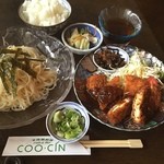 Coo Cin - サービスランチ780円(ひやむぎ・チキンカツ・コールスローサラダ・ご飯・漬物)