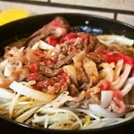 Sukiyaki Nabemono Nabeya - 牛肉鉄鍋