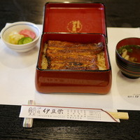 鰻割烹 伊豆栄 本店 - 「うな重  タ竹」
