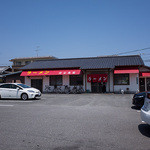 安全食堂 - 「安全食堂」さんの外観。いつもお客さんイッパイ。