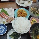 浜友 - おまかせ定食