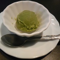 米澤牛DINING べこや - 米沢牛満喫膳のデザート（抹茶アイス）