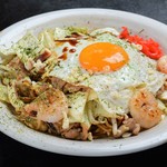 okonomiyakiteppanyakiokosoba - 鉄板で仕上げる焼きそばは一味違います！