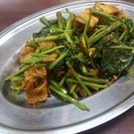 プルジャ ダイニング - 2016.05・豚肉と空芯菜炒め 950円