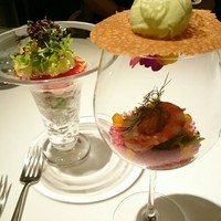レストランエール - 野菜パフェと、エール（右）