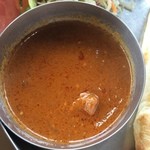 インド食堂　マハトマ - マトンカレー マトンは大きいのが２つ入ってました。