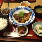 Hanaki - 赤魚の煮付け定食