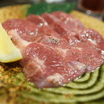 焼肉屋 かねちゃん 至粋亭 - たんカルビ